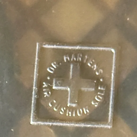 Dr. Martens 1460 Softy T Leather Lace Up Boots- kids size 11 - Picture 8 of 8